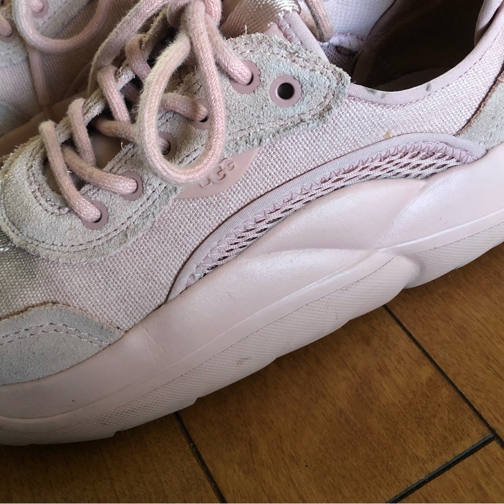 UGG LA Cloud Low Pink Sneakers - Picture 6 of 10